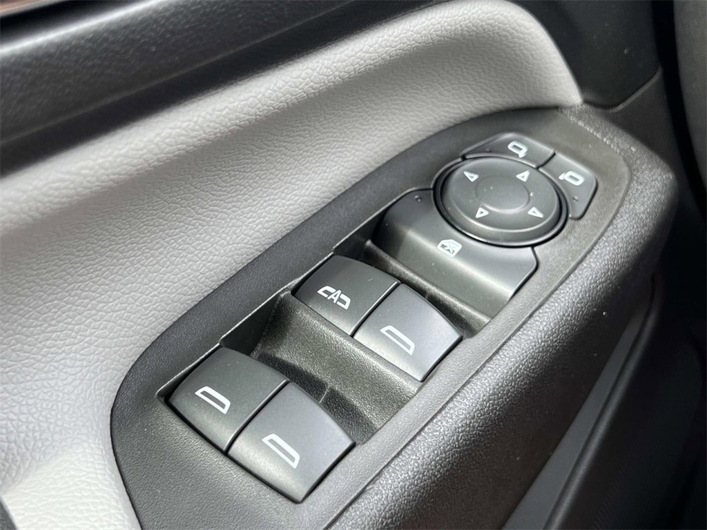 2024 Chevrolet Equinox LS photo 22
