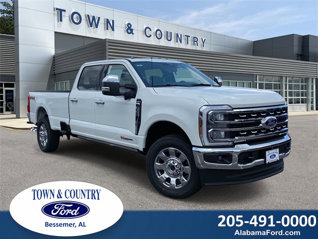 2025 Ford F-350 Super Duty Lariat's photo