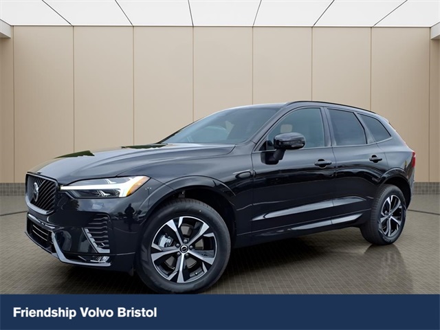 2026 Volvo XC60 Core's photo