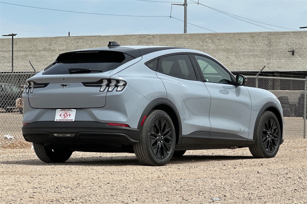 2025 Ford Mustang Mach-E Select photo 4