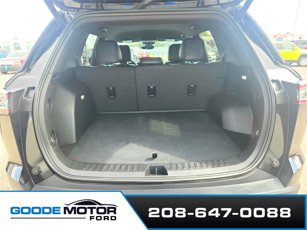 2025 Chevrolet Equinox LT photo 25