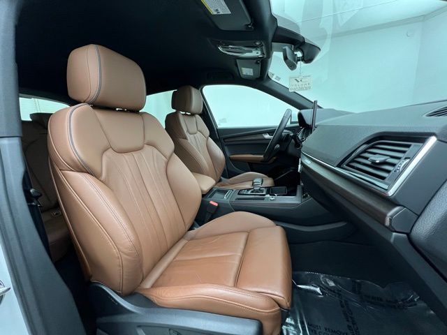 2022 Audi Q5 55 Premium photo 4