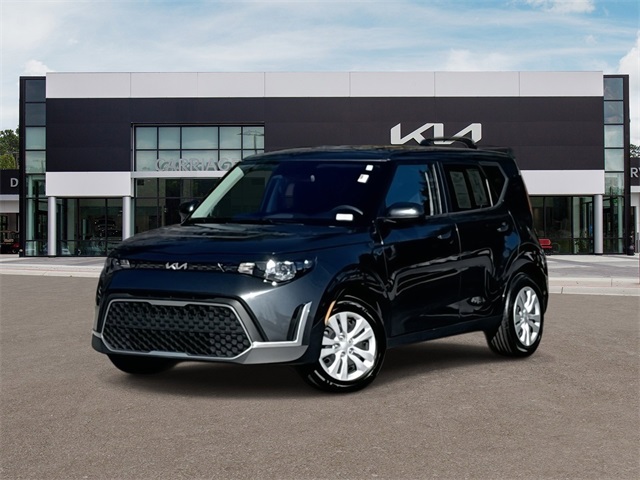 2023 Kia Soul LX's photo