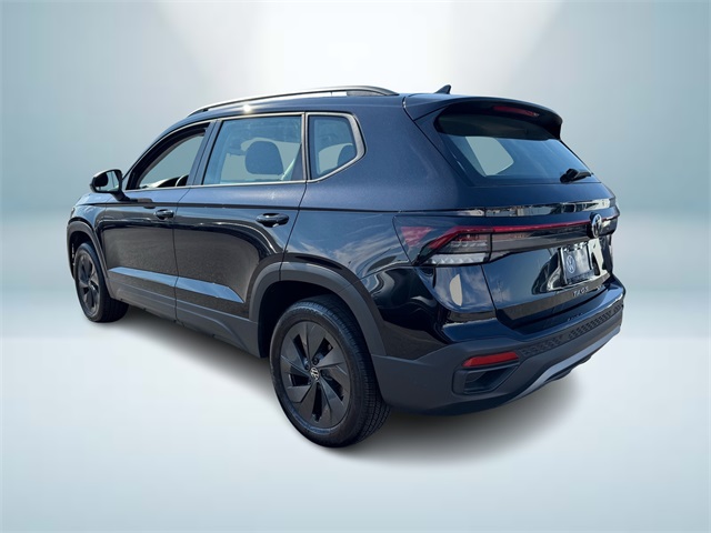 2025 Volkswagen Taos S photo 3