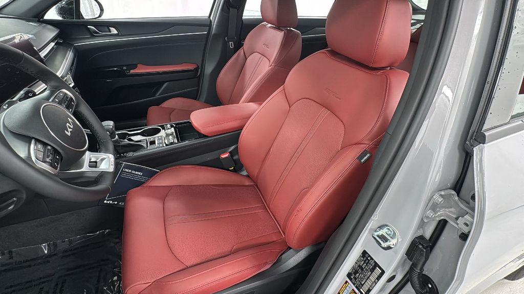 2026 Kia K5 GT-Line photo 10