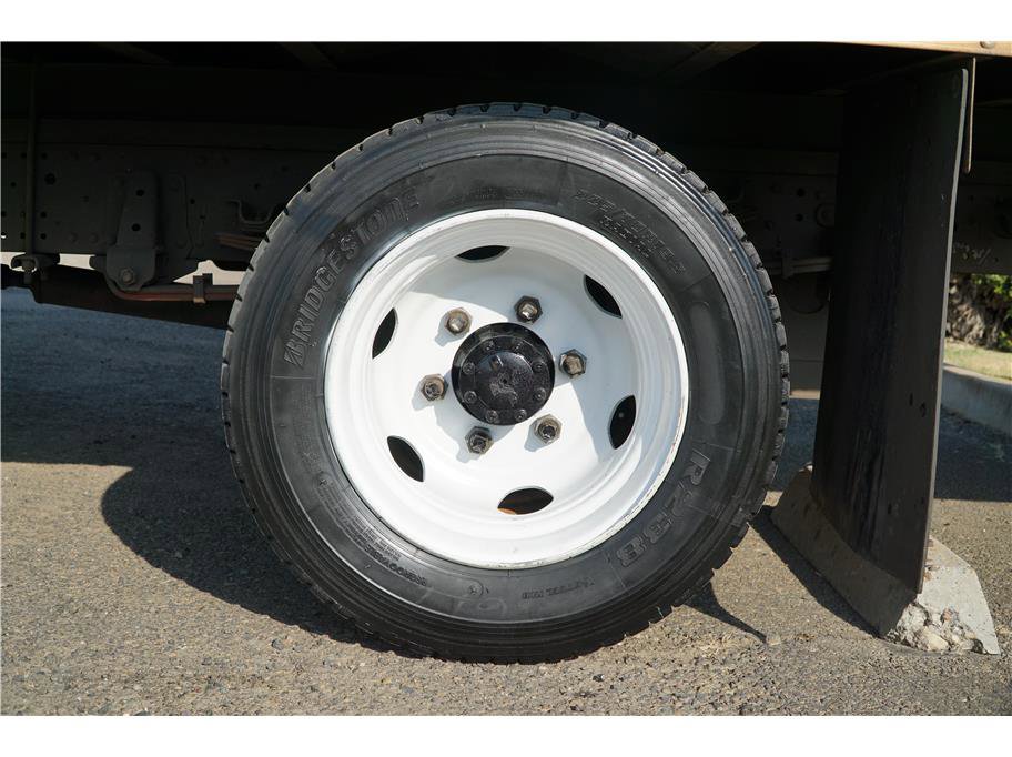 2014 Isuzu NQR/NRR photo 10