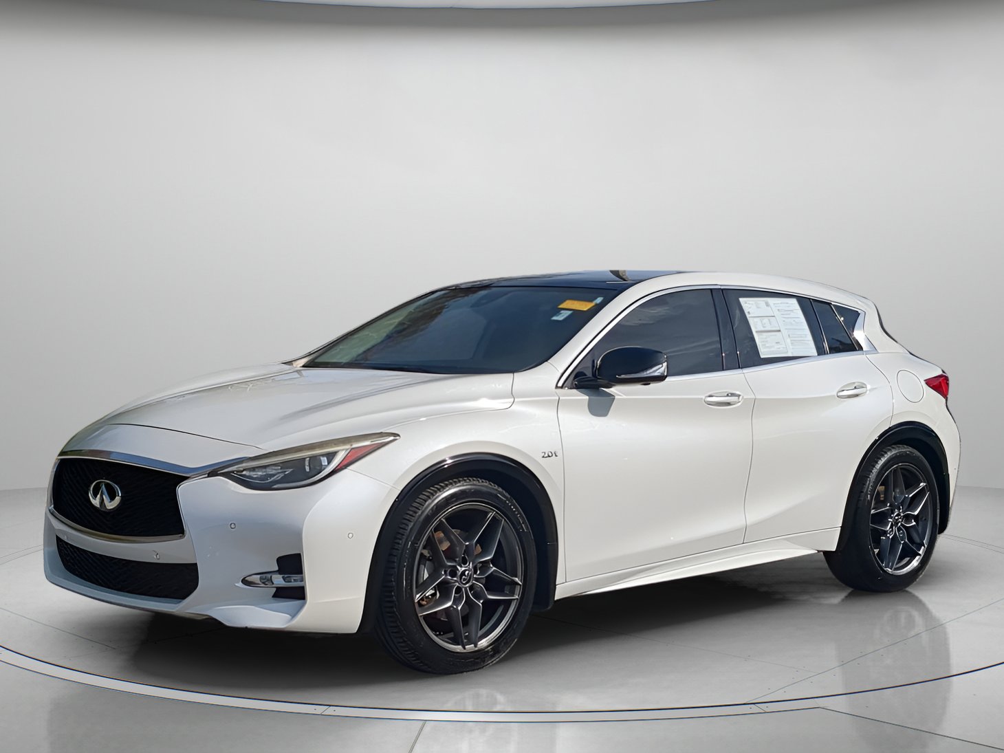 2018 INFINITI QX30 Sport