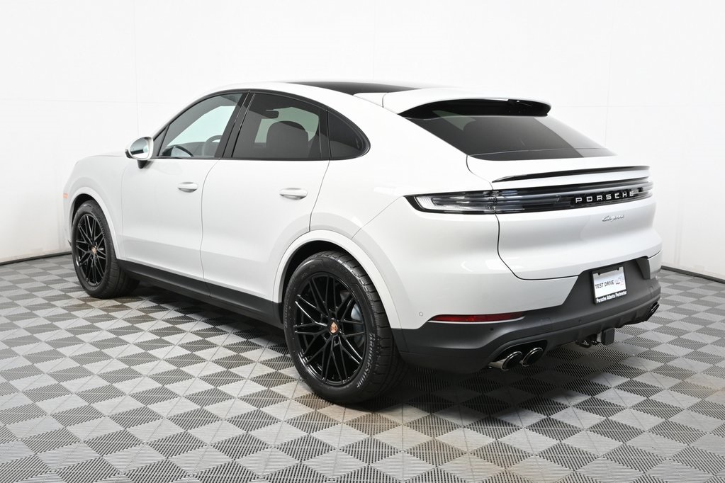 2026 Porsche Cayenne Coupe photo 3