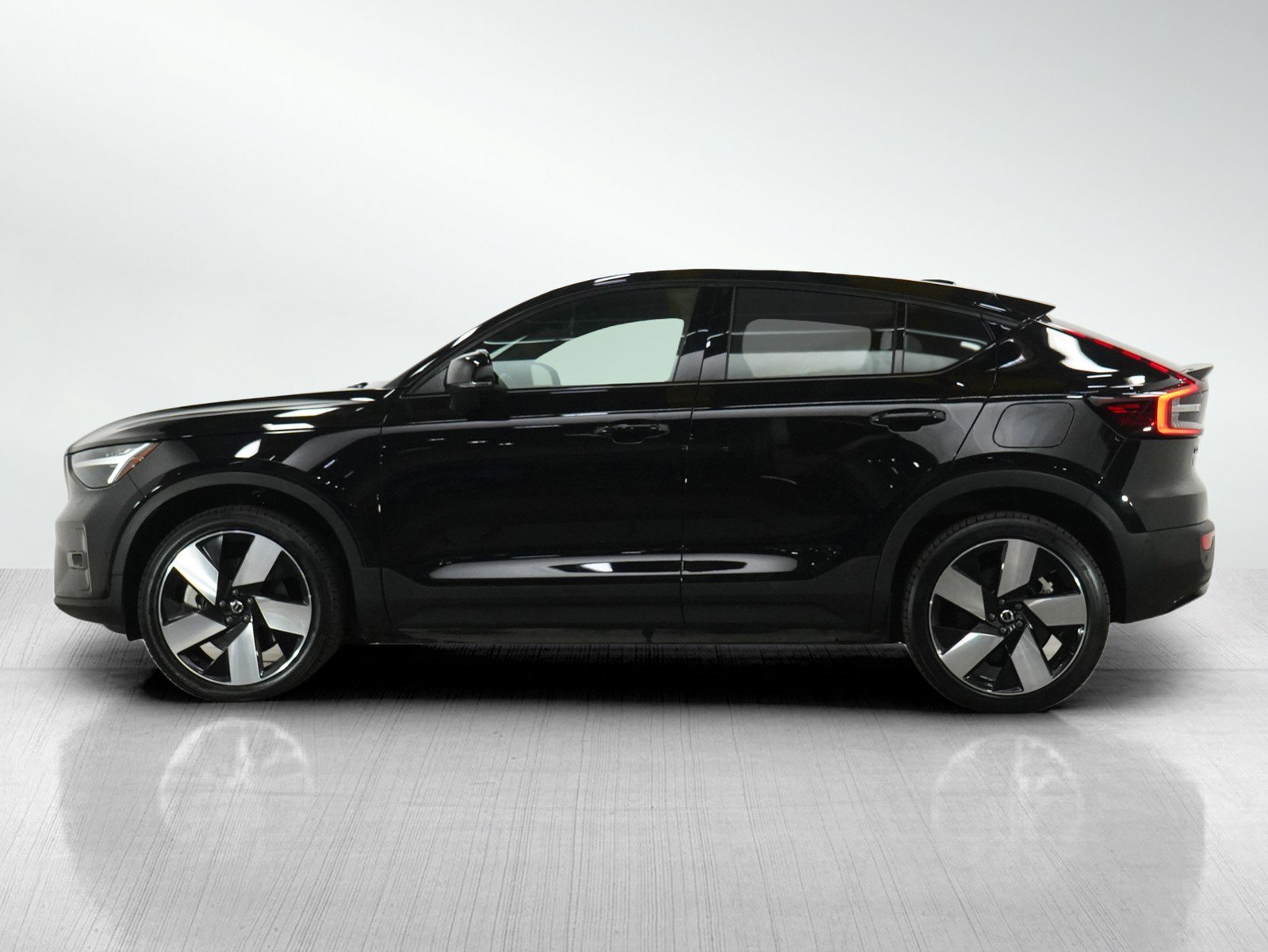 Used 2023 Volvo C40 Plus with VIN YV4ED3GLXP2064800 for sale in Wayzata, Minnesota