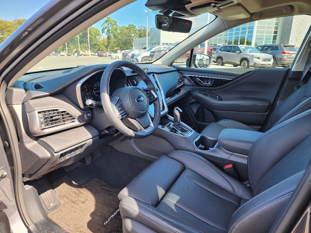 2023 Subaru Outback Limited photo 29