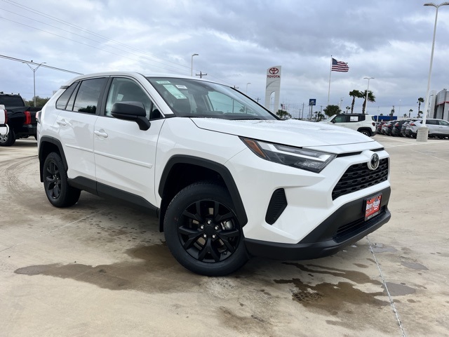 2025 Toyota RAV4 LE's photo