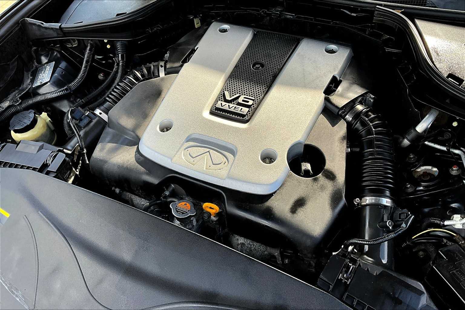 2011 Infiniti M37 photo 29