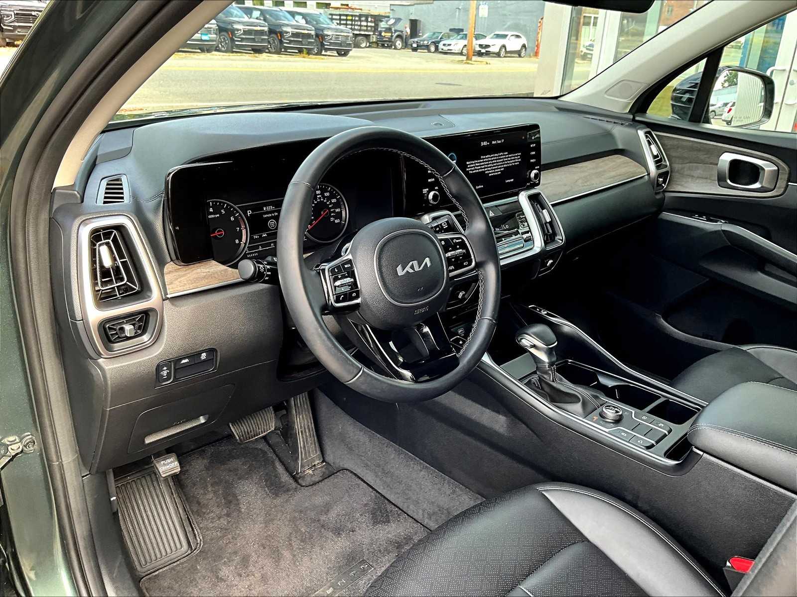 2022 Kia Sorento X-Line S photo 8
