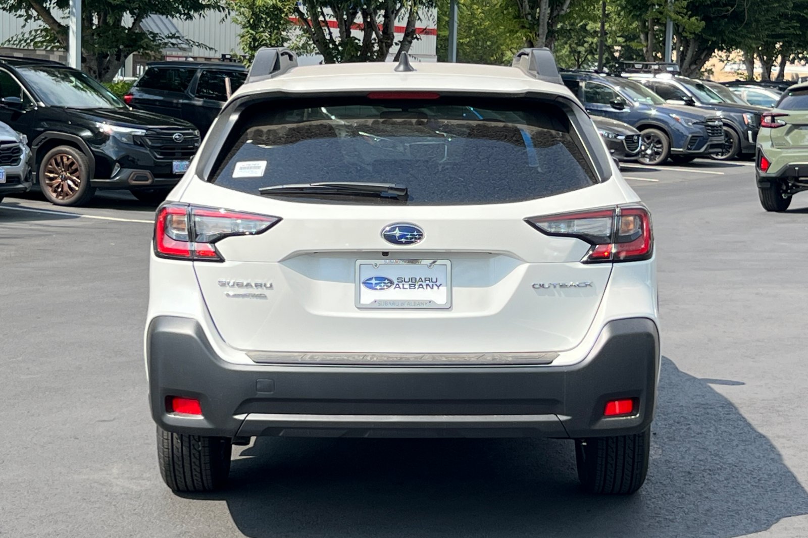 2025 Subaru Outback Premium photo 3