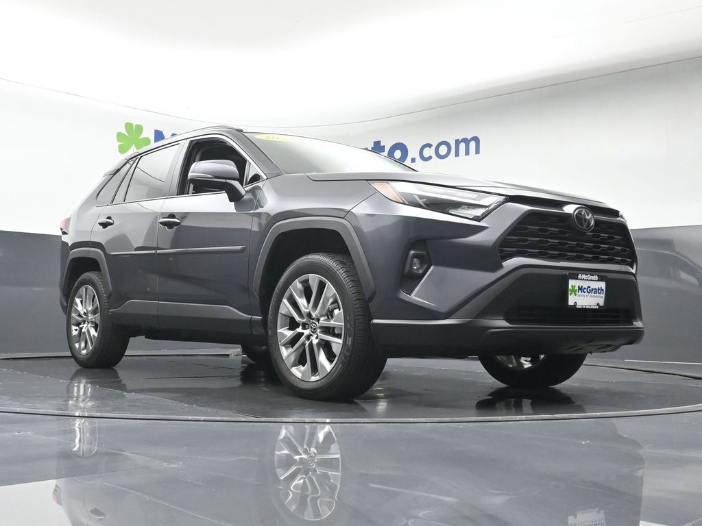 2024 Toyota RAV4 XLE Premium photo 24