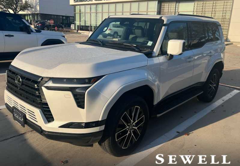 2025 Lexus GX Premium's photo