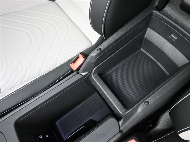 2025 Volkswagen Tiguan SE photo 4