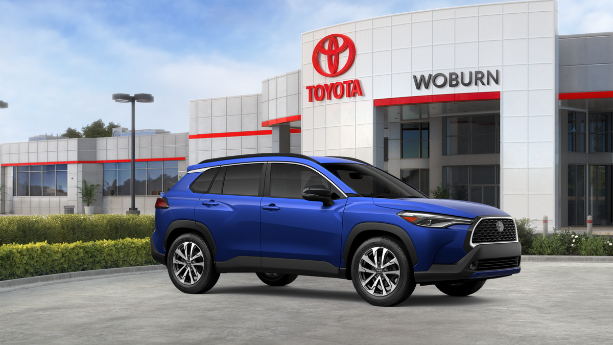 2025 Toyota Corolla Cross XLE photo 4