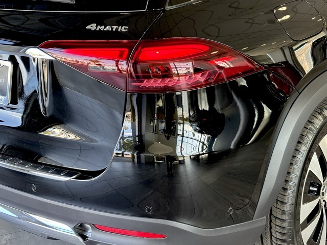 2026 Mercedes Benz GLE 350 4MATIC photo 3