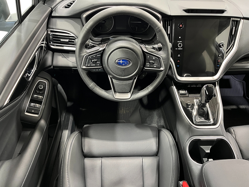 2025 Subaru Outback Limited XT photo 11