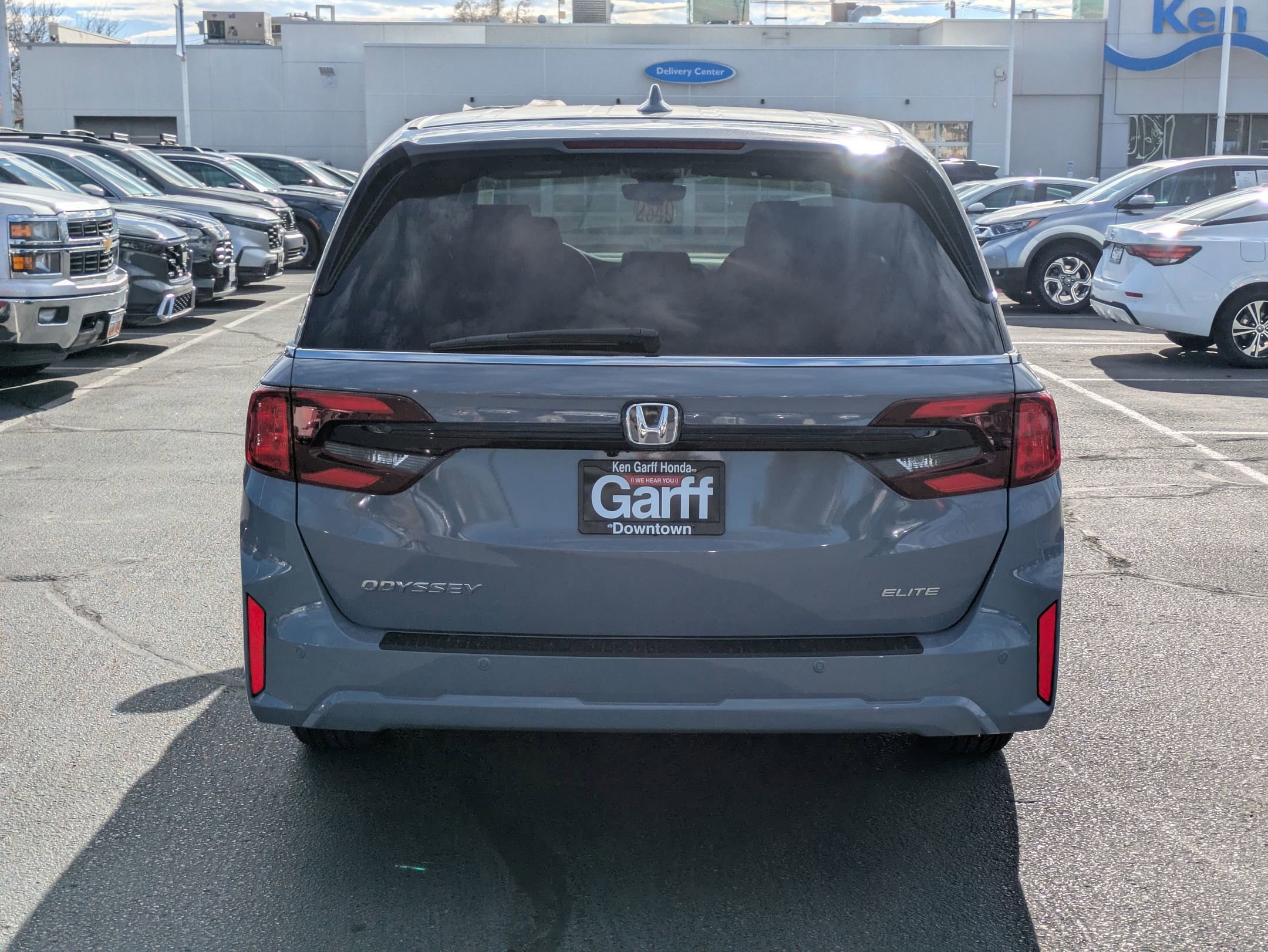 2026 Honda Odyssey Elite photo 4