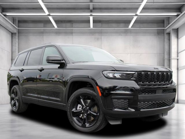 2025 Jeep Grand Cherokee L Altitude's photo
