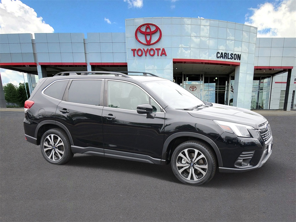 Used 2022 Subaru Forester Limited with VIN JF2SKAPC0NH405150 for sale in Minneapolis, Minnesota