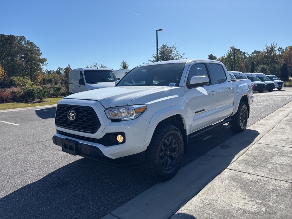 2023 Toyota Tacoma SR5 Double Cab V6 photo 4
