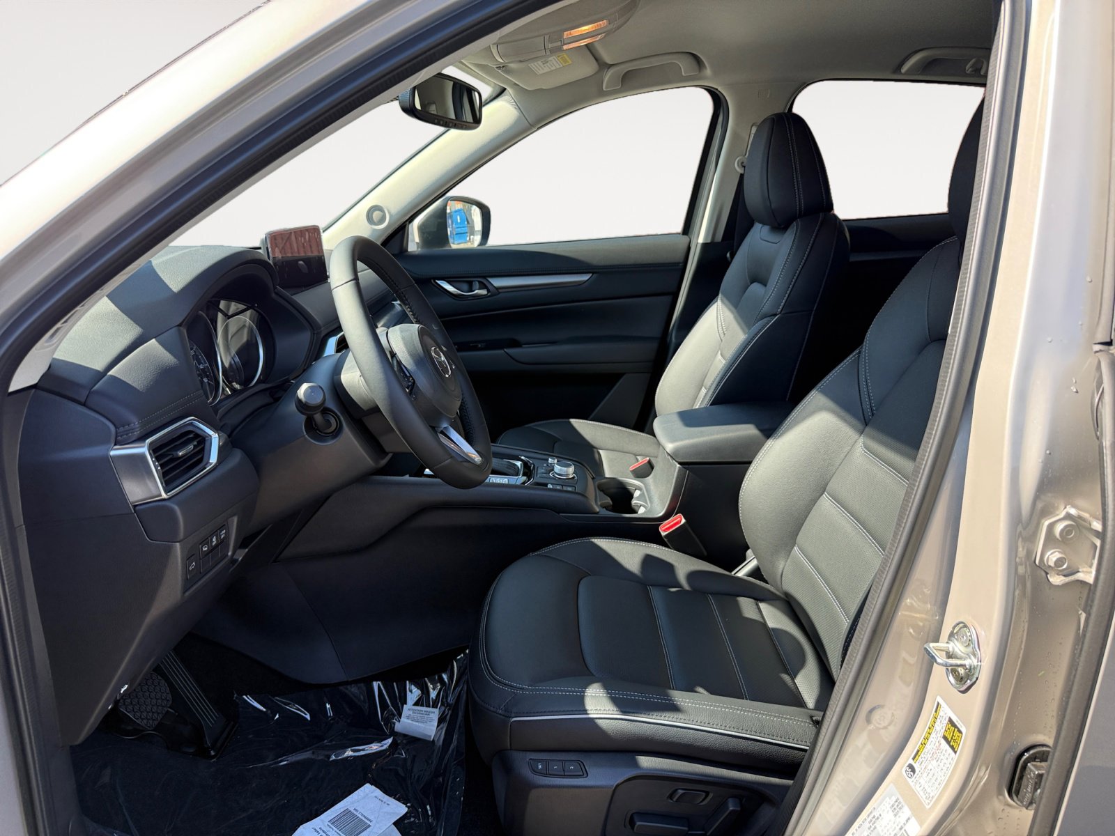 2025 Mazda CX-5 2.5 S Preferred photo 10