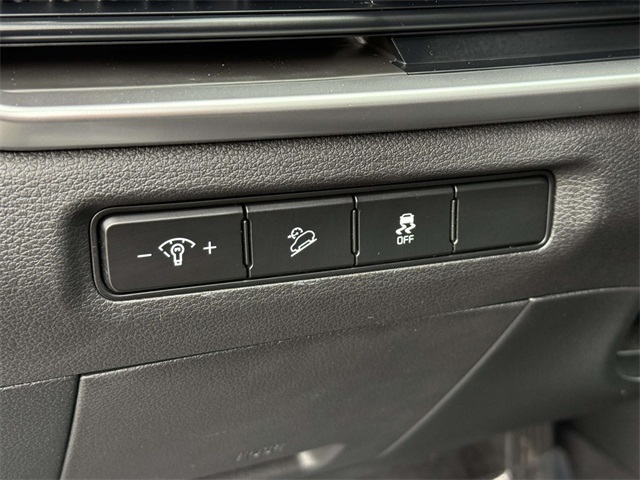 2024 Kia Telluride LX photo 26