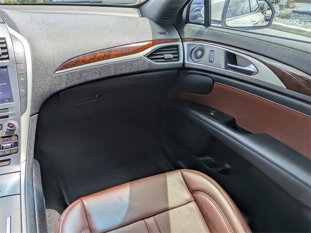 2020 Lincoln MKZ Hybrid Reserve photo 15