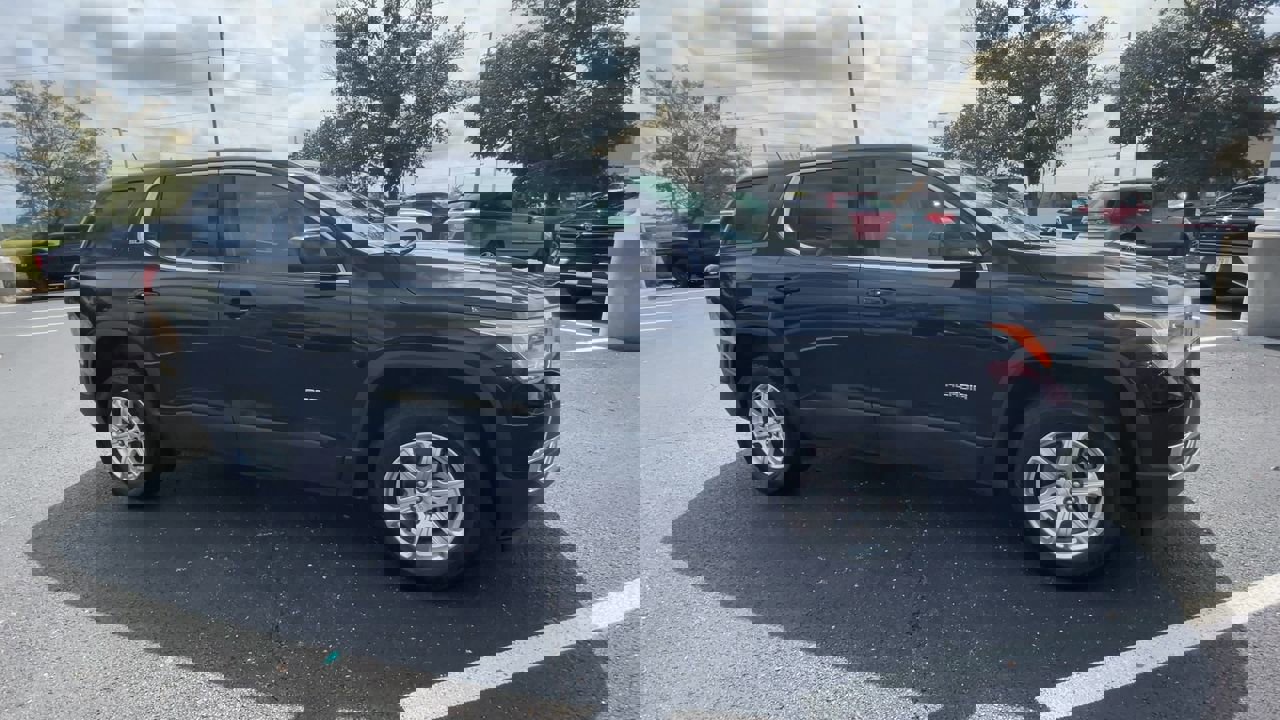 Used 2019 GMC Acadia SLE-1 with VIN 1GKKNKLA9KZ118464 for sale in Kansas City