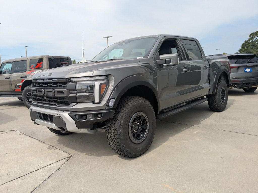 2025 Ford F-150 Raptor photo 6