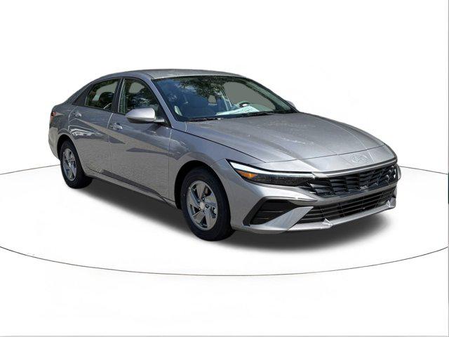 2026 Hyundai Elantra SE's photo