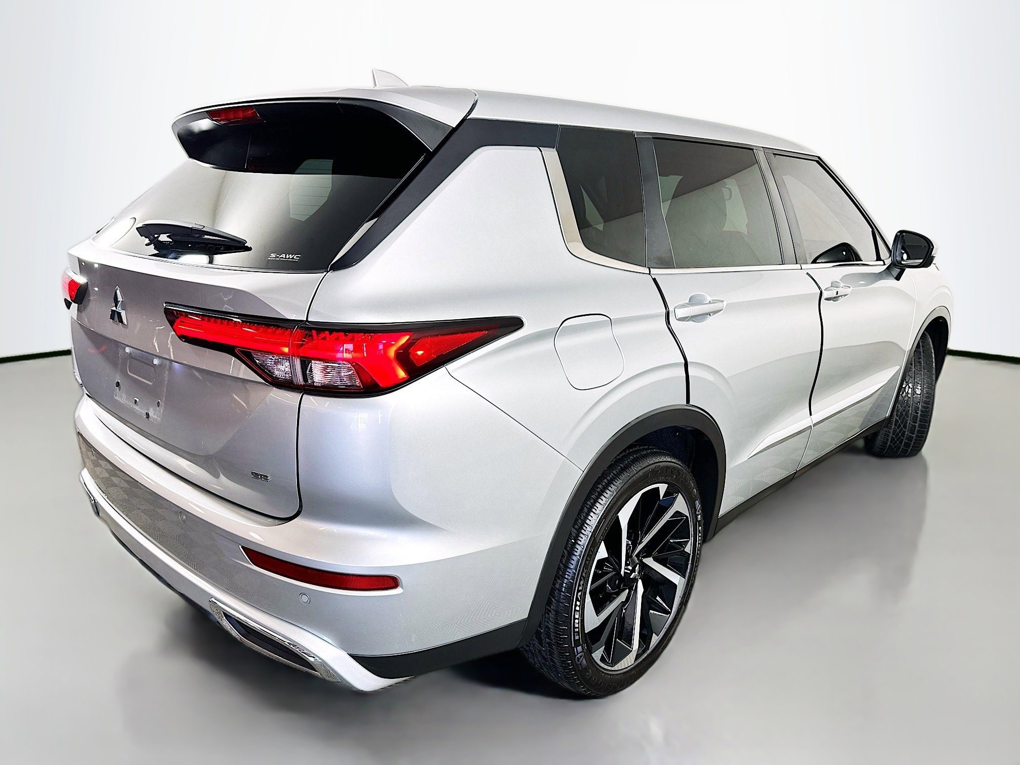 2022 Mitsubishi Outlander Black Edition LE SEL GT photo 4