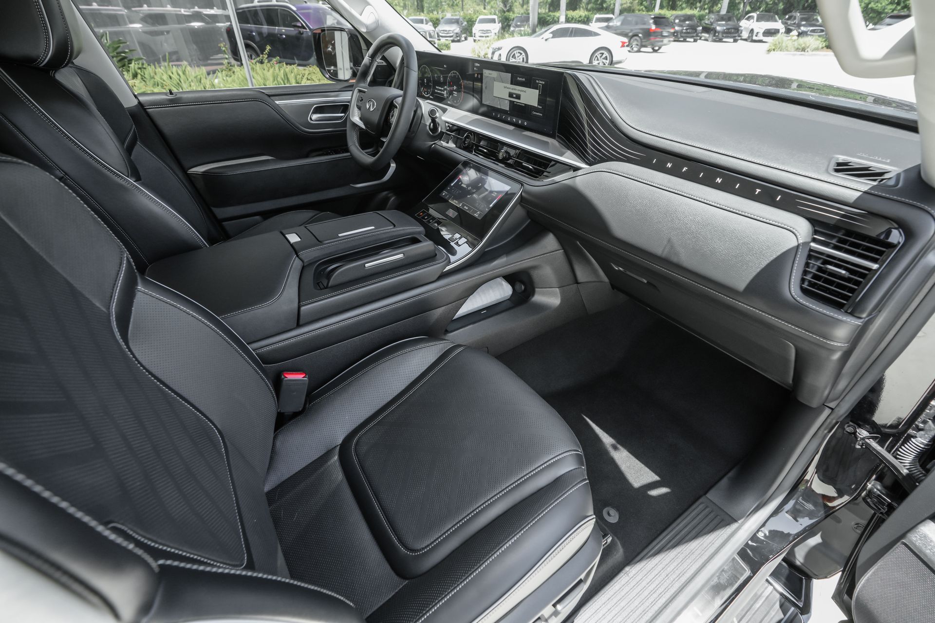 2025 Infiniti QX80 Luxe photo 32