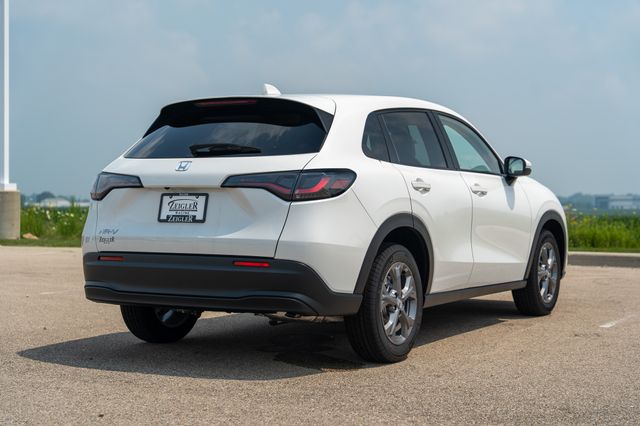 2026 Honda HR-V LX photo 6