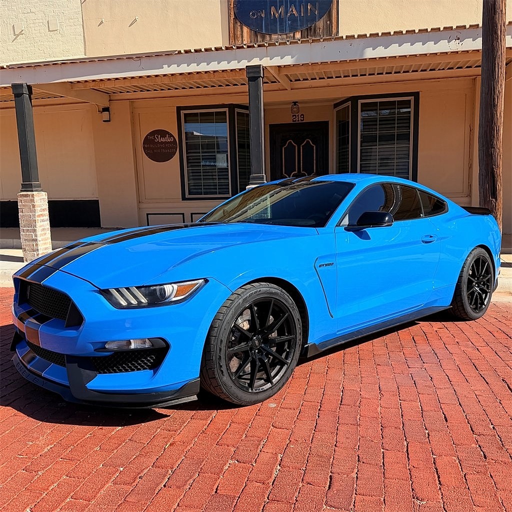 2017 Ford Mustang Shelby GT350's photo