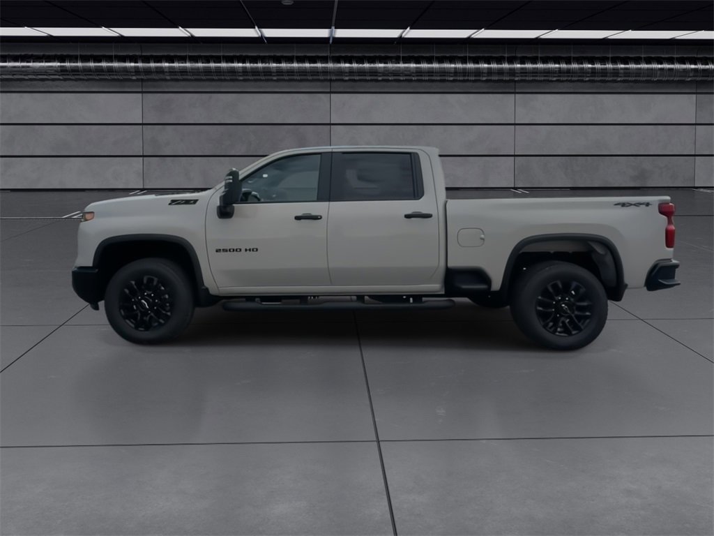 2026 Chevrolet Silverado 2500HD Custom photo 4