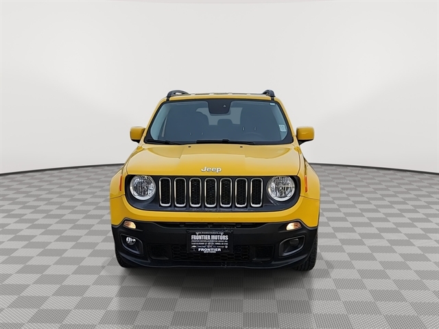 2016 Jeep Renegade Latitude photo 3