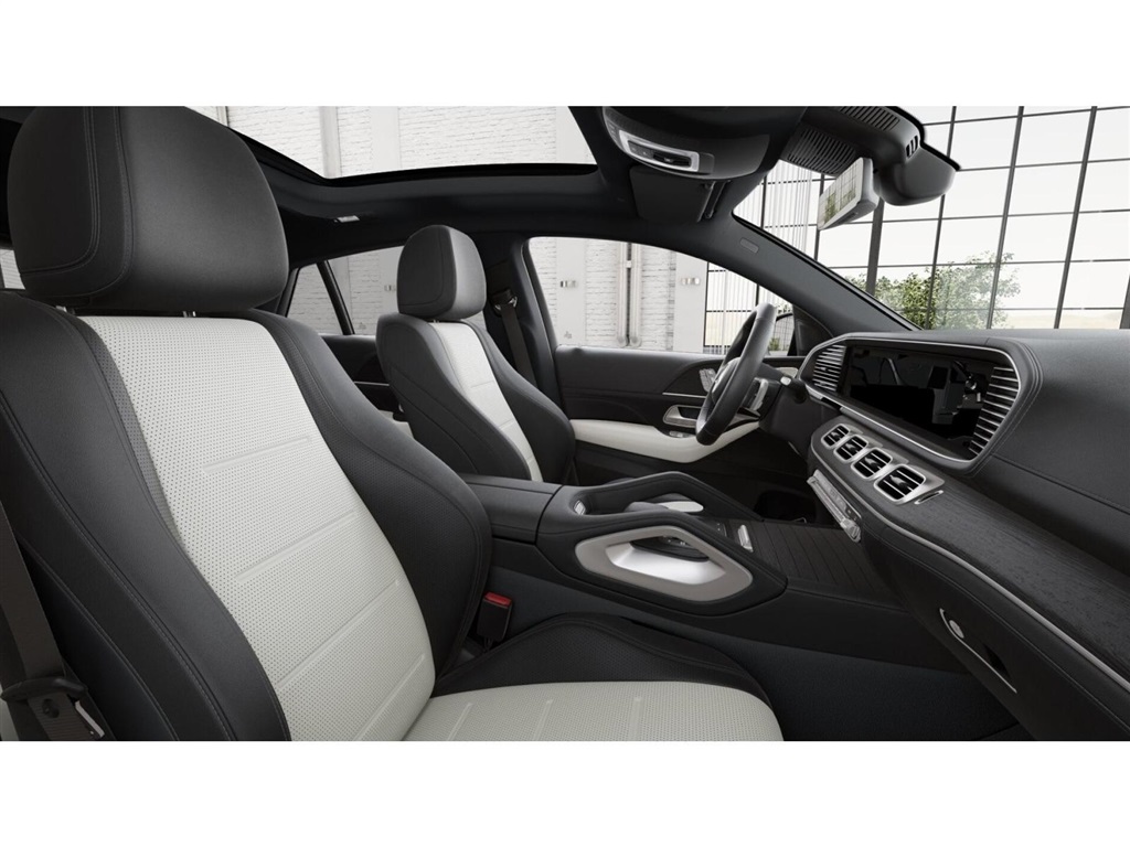2026 Mercedes Benz GLE 450 4MATIC photo 3