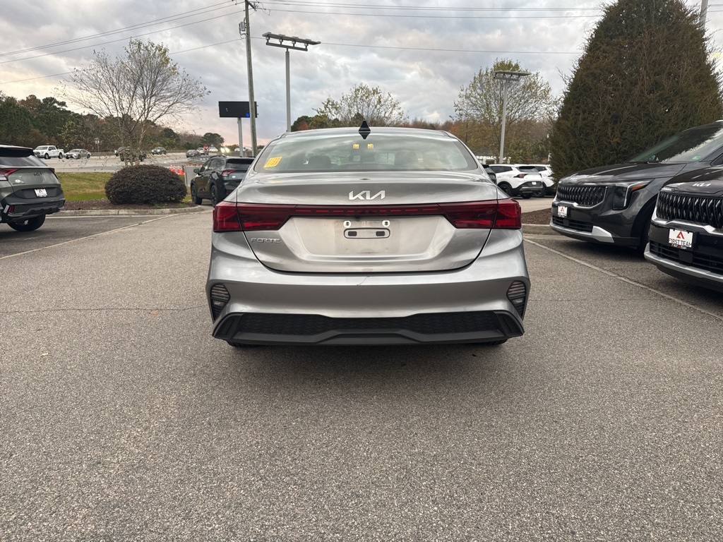 2023 Kia Forte LXS photo 4