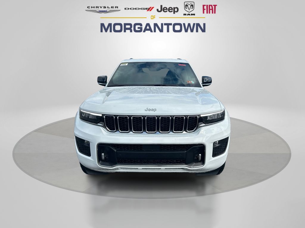 2025 Jeep Grand Cherokee Overland photo 2