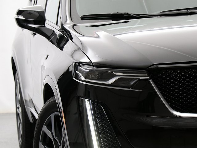 2023 Cadillac XT6 Sport photo 3