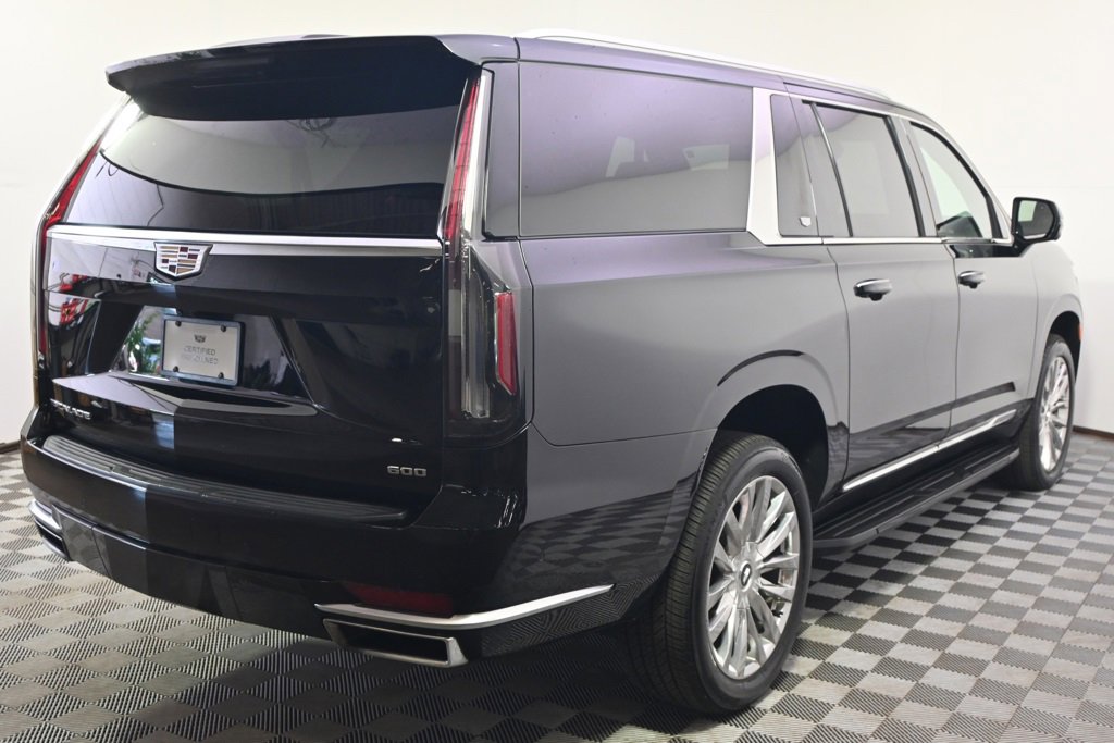 2024 Cadillac Escalade ESV Premium Luxury photo 7