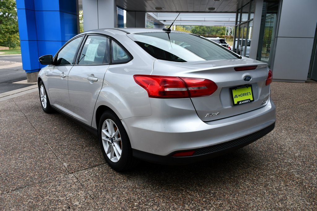 2015 Ford Focus SE photo 4