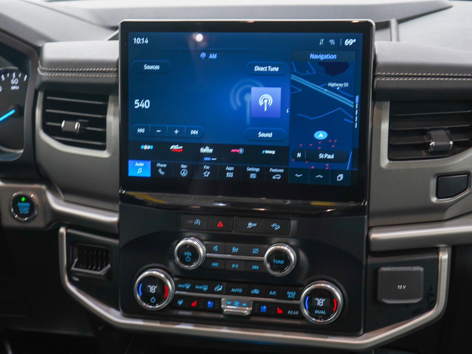 2024 Ford Expedition MAX XLT photo 14