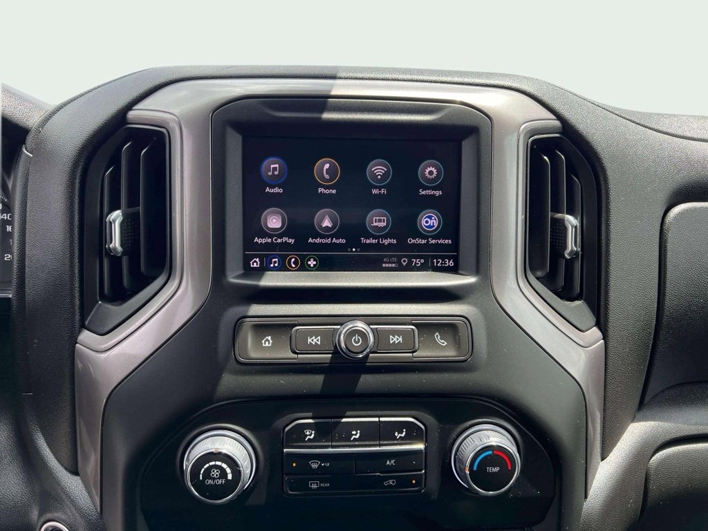 2024 Chevrolet Silverado 2500HD Custom photo 9