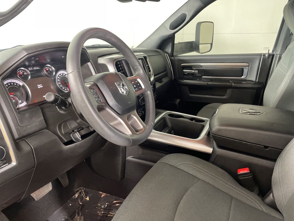 2023 Ram 1500 Classic Warlock photo 21