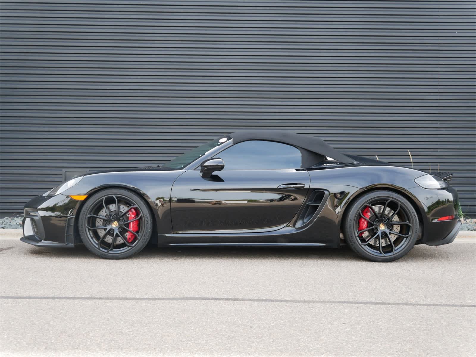 2022 Porsche Boxster Spyder photo 2